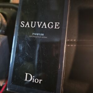 Dior Sauvage Parfum in Midnight Black